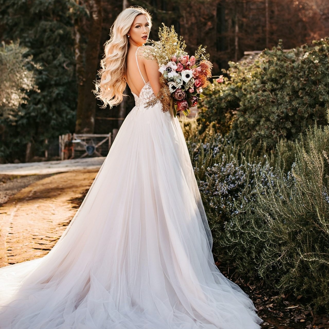 Unique Boutique Bridal & Prom logo