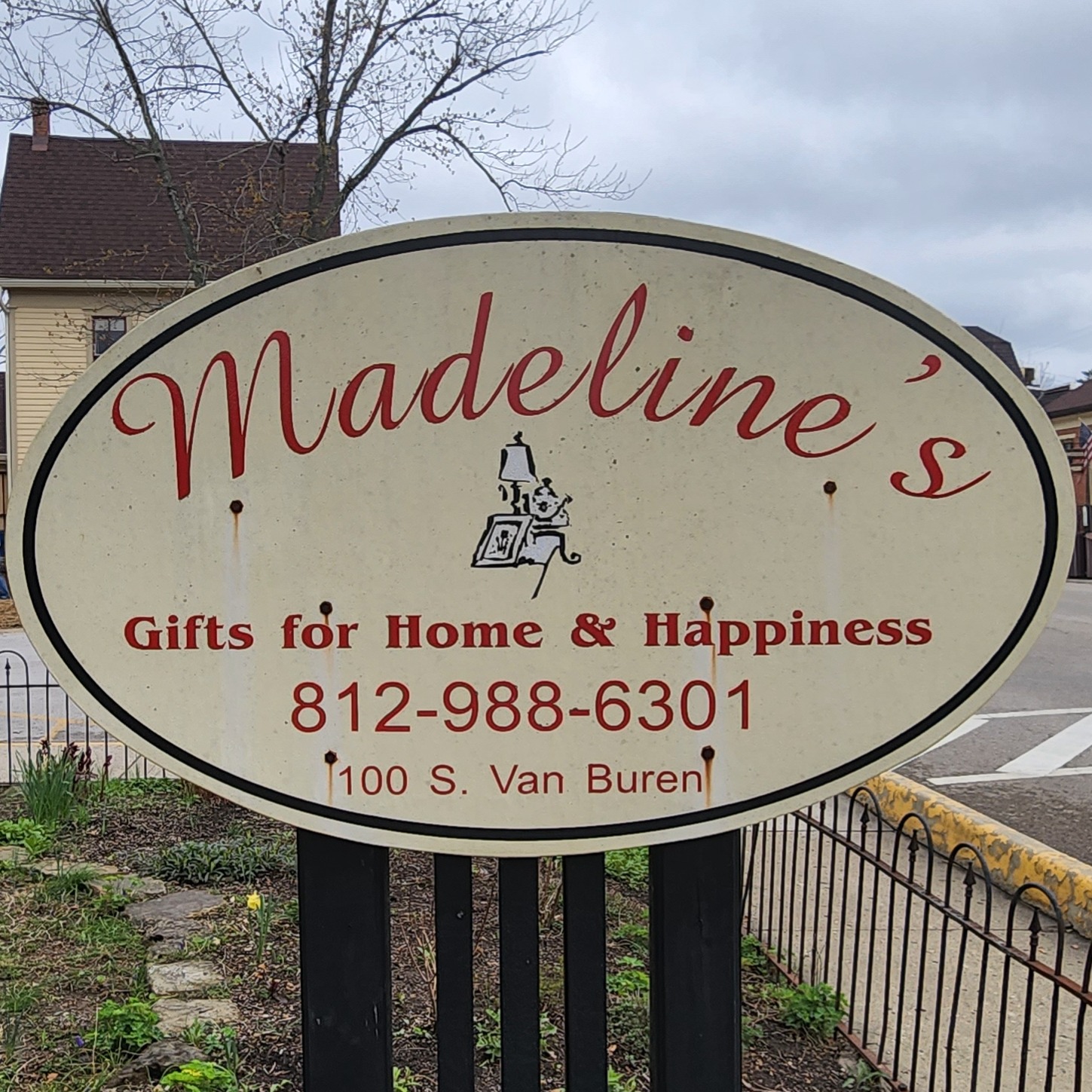Madeline's French Country Shop logo