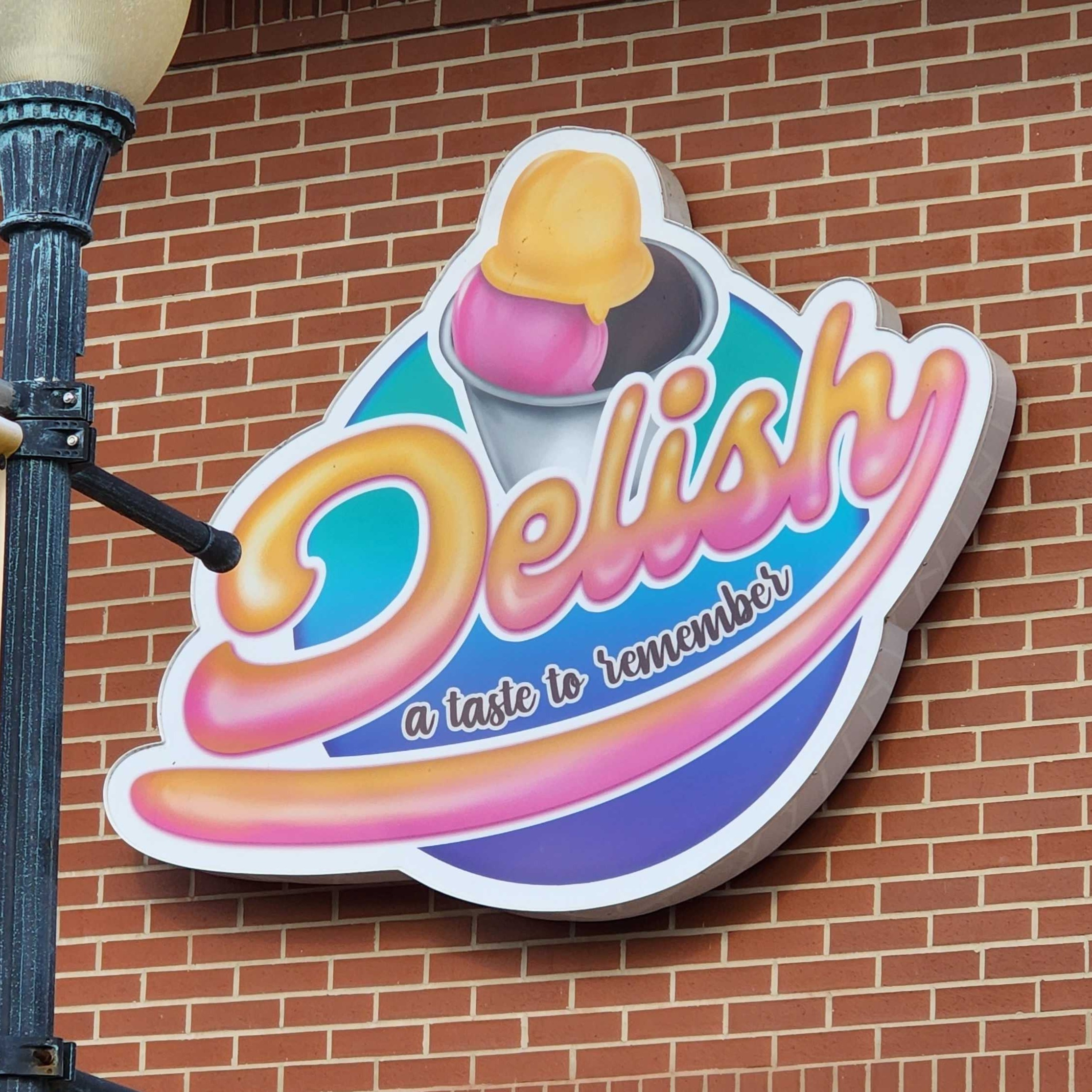 Delish Ice Cream logo