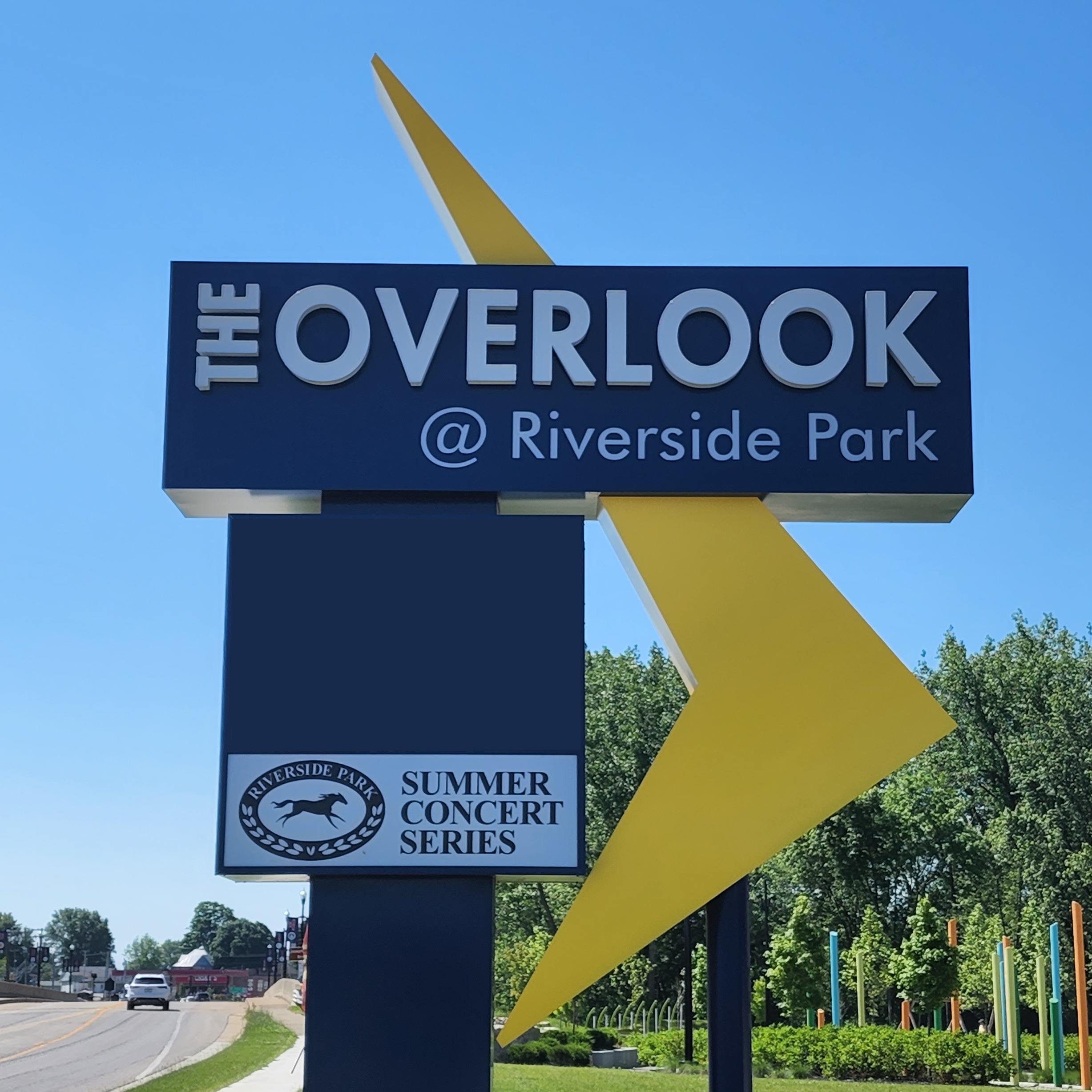 The Overlook @ Riverside Park logo